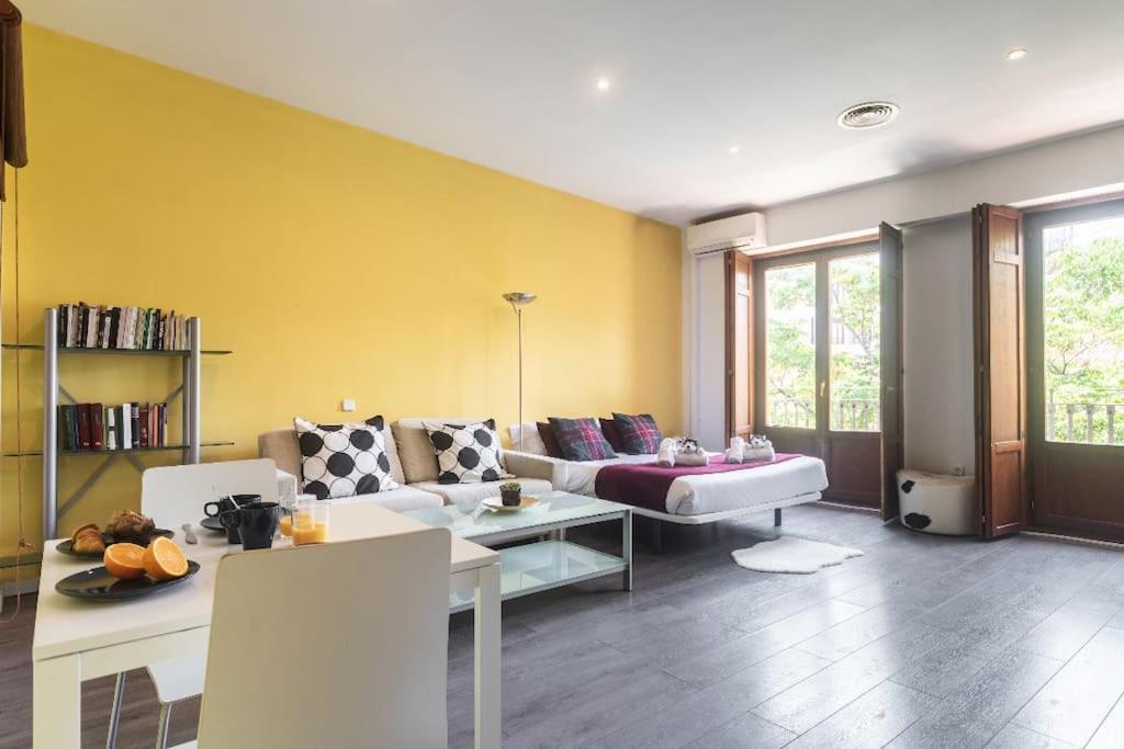 Central Market Beautiful Loft Valencia Bagian luar foto